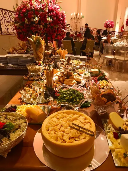 Patrícia Buffet - Mesa de Família e Recepção