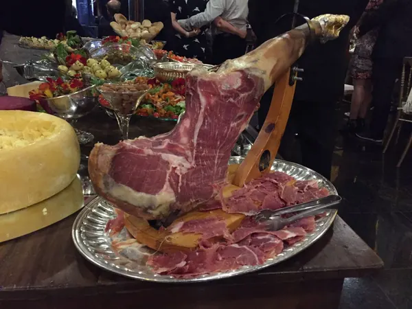 Patrícia Buffet - Ilha de Culinária Japonesa